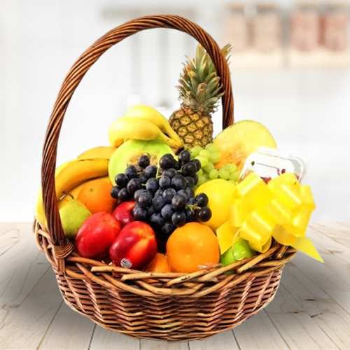 Premium Assorted Seasonal Fruits