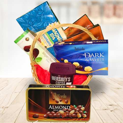 Hamper Delight And Impress