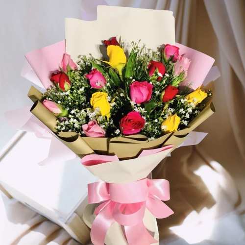 18 Mixed Color Roses