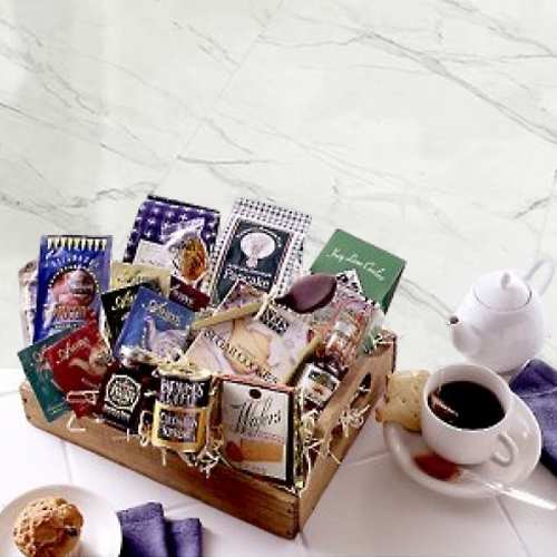 Golden Treats Gourmet Basket