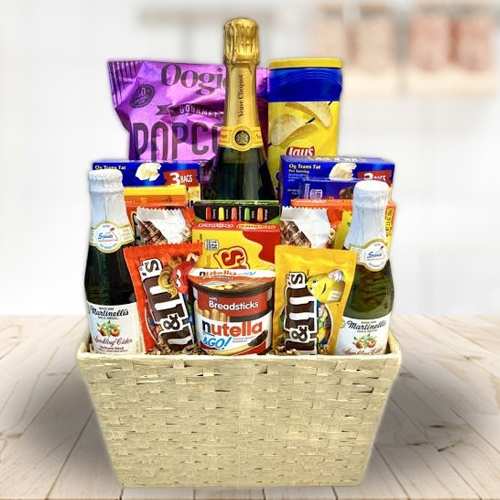 Sparkling Wine N Gourmet Delights