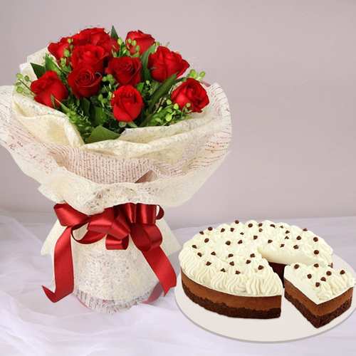 Red Rose And Chocolate Cake