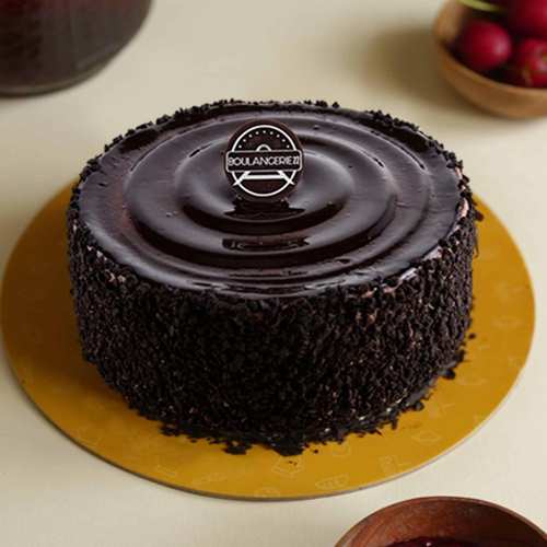 Fudge Crunch Cake