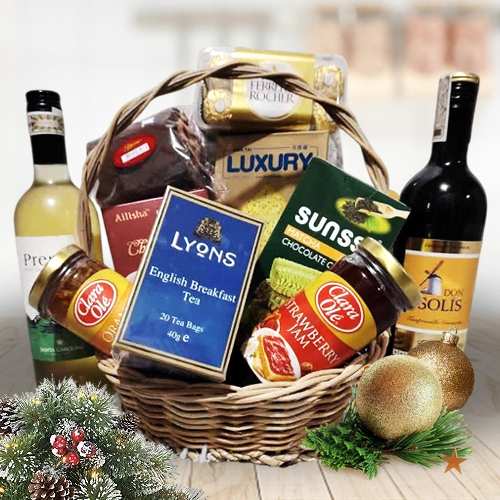 Luxury Christmas Food N Wine Basket